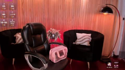  Hanna Connor  online show from April 6, 8:54 pm