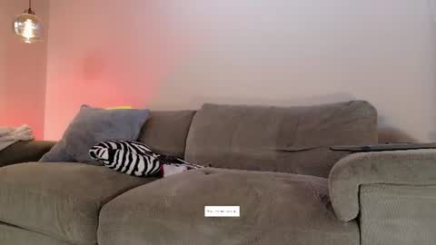 Hannah  online show from July 24, 12:30 am