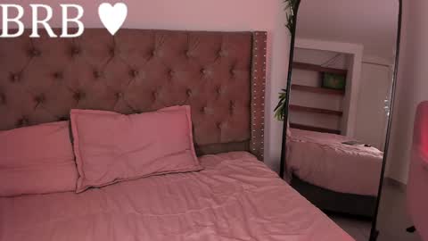 Snapshot of hannah_brady chatting on January 23, 12:35 am Hannah online show from January 23, 12:35 am