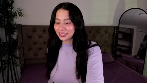 Snapshot of hannah_brady chatting on February 7, 8:42 pm Hannah online show from February 7, 8:42 pm