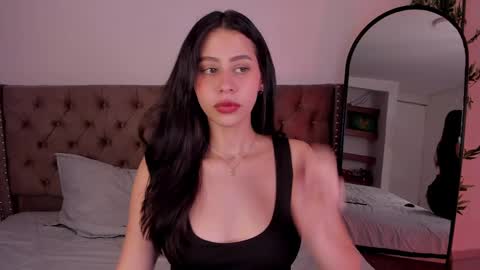 Snapshot of hannah_brady chatting on February 25, 11:11 pm Hannah online show from February 25, 11:11 pm