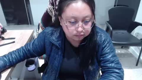 Snapshot of hannah_percy chatting on July 7, 4:48 am Hannah online show from July 7, 4:48 am