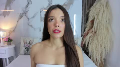 Hannahill69 online show from February 17, 4:42 am