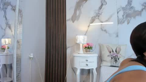 Hannahill69 online show from April 16, 4:57 am