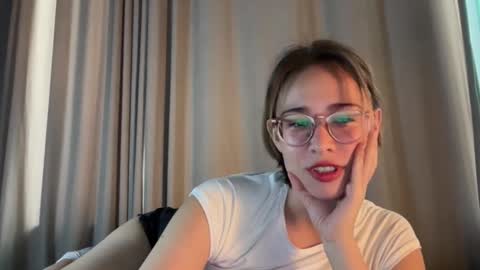 hannahinto online show from February 12, 12:44 pm