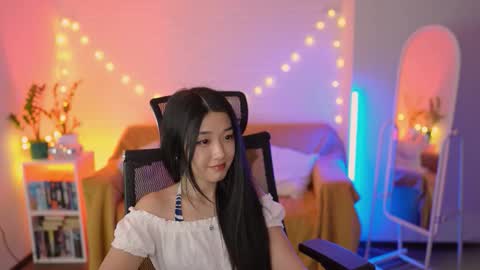 hannarosie online show from March 28, 5:45 pm