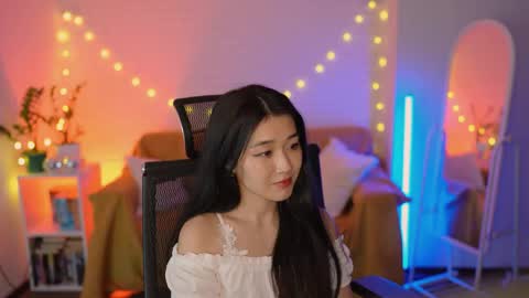 hannarosie online show from April 15, 7:58 pm