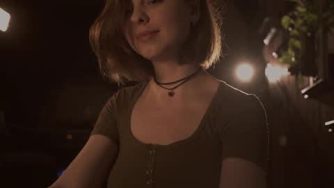 Snapshot of hannasthesia chatting on May 7, 6:13 pm Hanna online show from May 7, 6:13 pm