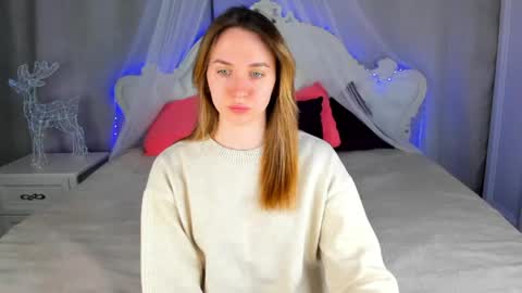 Hannavanilla online show from March 16, 8:18 am