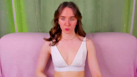 Hannavanilla online show from April 16, 8:37 am