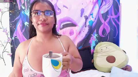 Snapshot of hannnasmith chatting on May 20, 5:02 am Hanna online show from May 20, 5:02 am