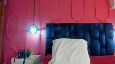 Snapshot of hanny_bliss chatting on May 14, 12:01 pm Hanny online show from May 14, 12:01 pm
