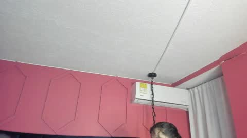 Snapshot of hanny_bliss chatting on May 27, 11:18 am Hanny online show from May 27, 11:18 am
