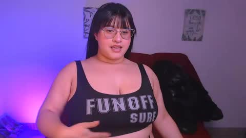Snapshot of hanny_parkerr chatting on April 26, 10:18 pm Hanny Parkerr online show from April 26, 10:18 pm
