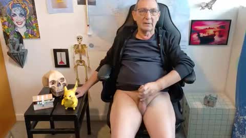 Snapshot of hansi63 chatting on September 18, 10:50 am charly online show from September 18, 10:50 am