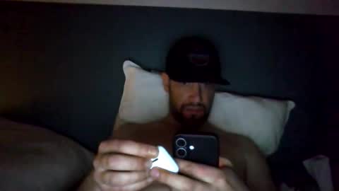 hansjegezoien online show from April 15, 8:31 pm