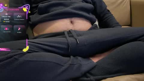 Snapshot of hansomeman2015 chatting on February 24, 3:26 am hansomeman2015 online show from February 24, 3:26 am