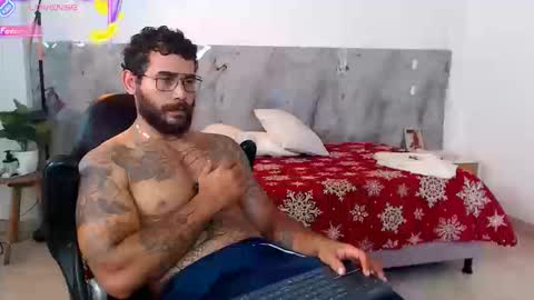 Snapshot of hanz_col chatting on February 2, 1:32 pm hanz_col online show from February 2, 1:32 pm