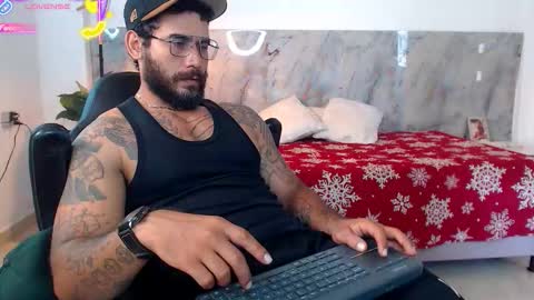 Snapshot of hanz_col chatting on February 9, 3:16 pm hanz_col online show from February 9, 3:16 pm