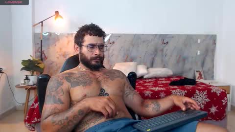 Snapshot of hanz_col chatting on February 10, 11:53 pm hanz_col online show from February 10, 11:53 pm