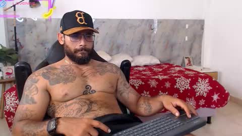 Snapshot of hanz_col chatting on February 20, 6:19 pm hanz_col online show from February 20, 6:19 pm