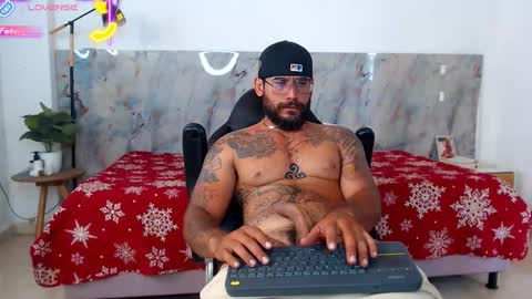 Snapshot of hanz_col chatting on February 24, 2:15 pm hanz_col online show from February 24, 2:15 pm