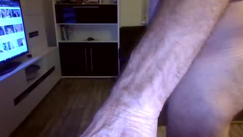 Snapshot of hanzik1954 chatting on March 9, 5:49 pm hanzik1954 online show from March 9, 5:49 pm