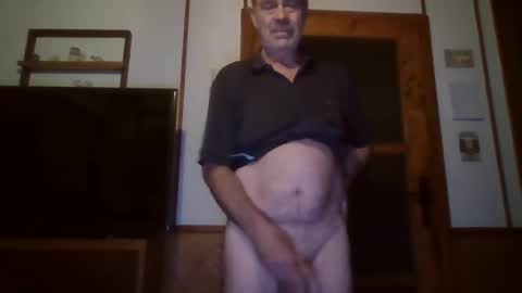 Snapshot of hanzik1954 chatting on October 12, 5:45 pm hanzik1954 online show from October 12, 5:45 pm