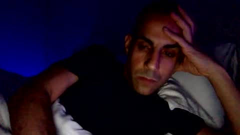 Snapshot of happy2334 chatting on December 10, 2:17 pm skysky6969 online show from December 10, 2:17 pm