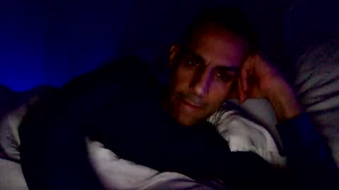 Snapshot of happy2334 chatting on February 14, 2:02 pm skysky6969 online show from February 14, 2:02 pm