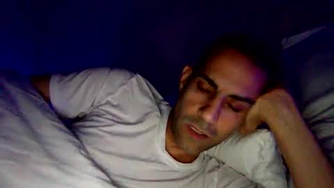 Snapshot of happy2334 chatting on February 17, 12:48 pm skysky6969 online show from February 17, 12:48 pm