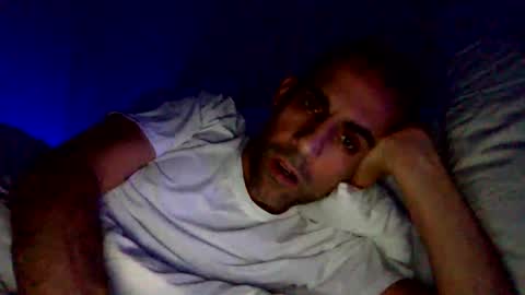 Snapshot of happy2334 chatting on February 24, 12:59 pm skysky6969 online show from February 24, 12:59 pm