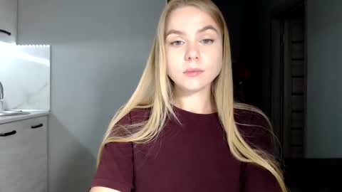 Snapshot of happy_fox_ chatting on September 23, 9:18 pm happy_fox_ online show from September 23, 9:18 pm