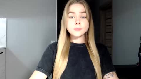 Snapshot of happy_fox_ chatting on November 16, 7:08 pm happy_fox_ online show from November 16, 7:08 pm