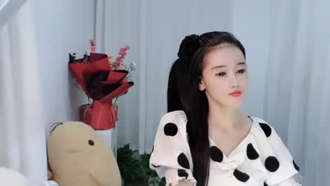 Daisy online show from May 31, 2:35 pm