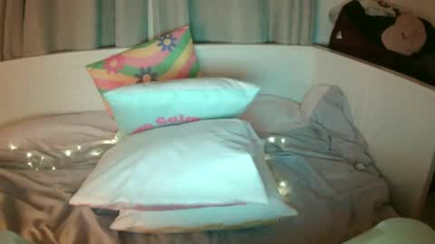 L online show from December 19, 11:25 pm