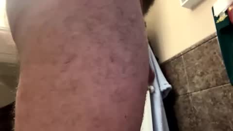 Snapshot of happyhogan1 chatting on December 17, 9:16 pm Jhonassmann12 online show from December 17, 9:16 pm