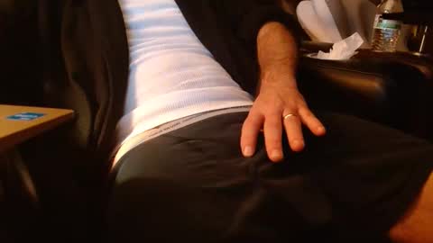 Snapshot of happyhogan1 chatting on December 22, 11:11 am Jhonassmann12 online show from December 22, 11:11 am