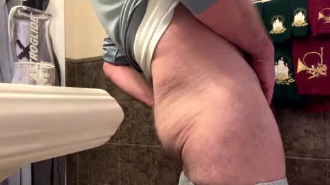 Snapshot of happyhogan1 chatting on January 1, 9:31 pm Jhonassmann12 online show from January 1, 9:31 pm