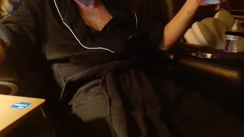 Snapshot of happyhogan1 chatting on January 6, 8:35 am Jhonassmann12 online show from January 6, 8:35 am