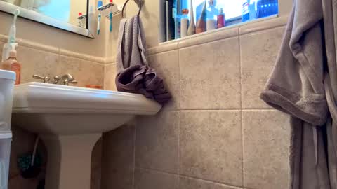 Snapshot of happyhogan1 chatting on January 12, 5:54 pm Jhonassmann12 online show from January 12, 5:54 pm