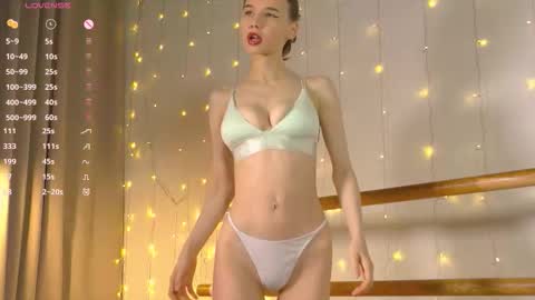 Evy  online show from February 20, 12:51 am