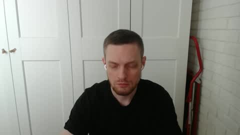 happyvelvetpaw online show from February 25, 8:02 am