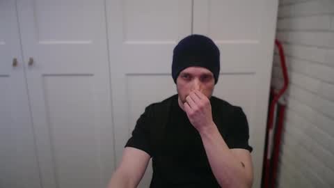 happyvelvetpaw online show from April 14, 3:29 pm