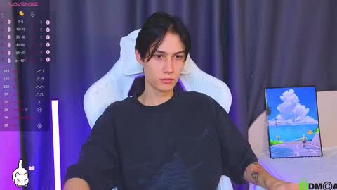 Mark online show from December 13, 10:59 pm