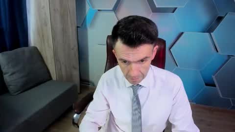 Steve online show from November 12, 11:54 am