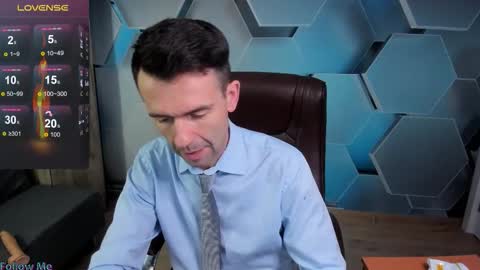 Steve online show from November 18, 12:42 pm