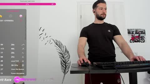 Snapshot of hard_chriss chatting on April 20, 7:22 am Hard Cock online show from April 20, 7:22 am