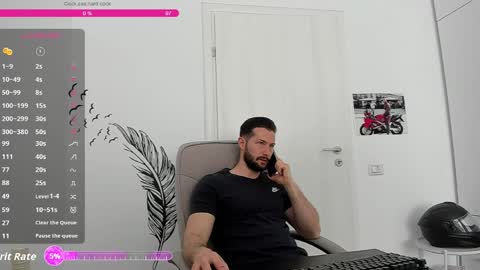 Snapshot of hard_chriss chatting on April 22, 8:06 am Hard Cock online show from April 22, 8:06 am