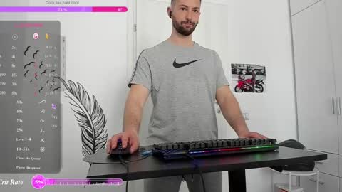 Snapshot of hard_chriss chatting on April 25, 1:41 pm Hard Cock online show from April 25, 1:41 pm